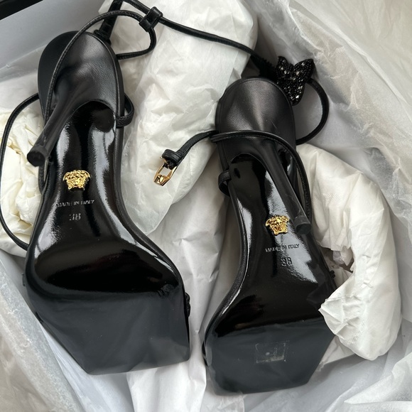 Brand new Versace - Picture 3 of 6